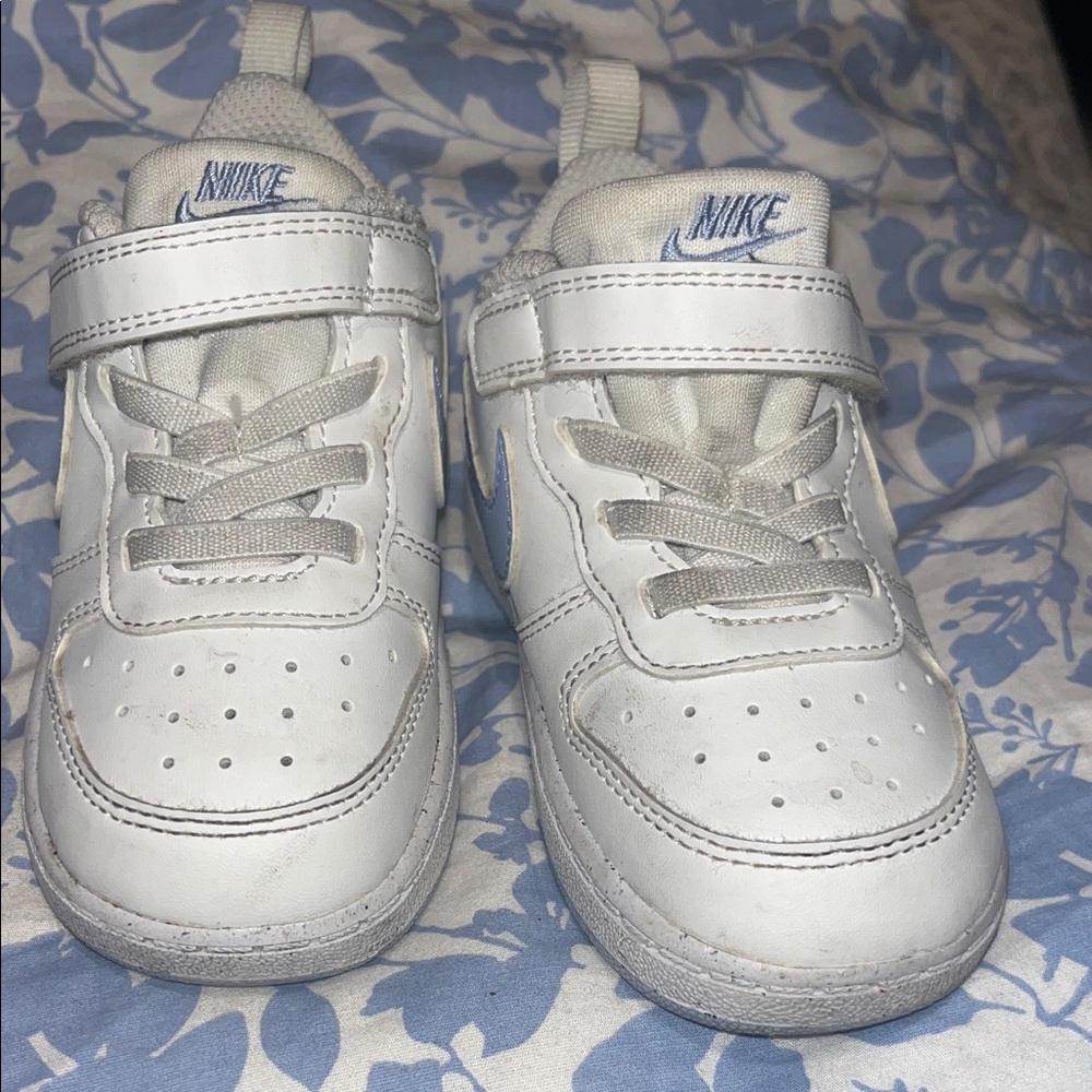 Nike Kids White and Blue Sneakers